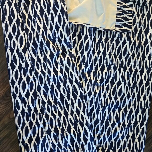 HOME ESSENTIALS "Climate/Temperature-Controlled" Curtains SET OF TWO PANELS - Picture 3 of 7